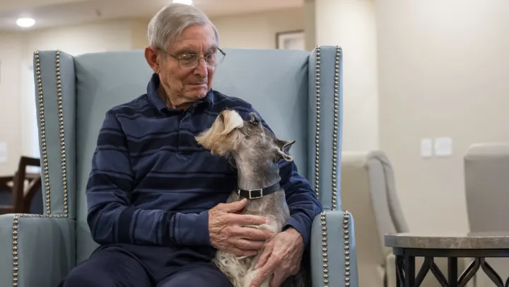 Animal Assisted Therapy And The Benefits For Seniors With Dementia: Part Two 5 Imc Resident And Dog Hg16Va