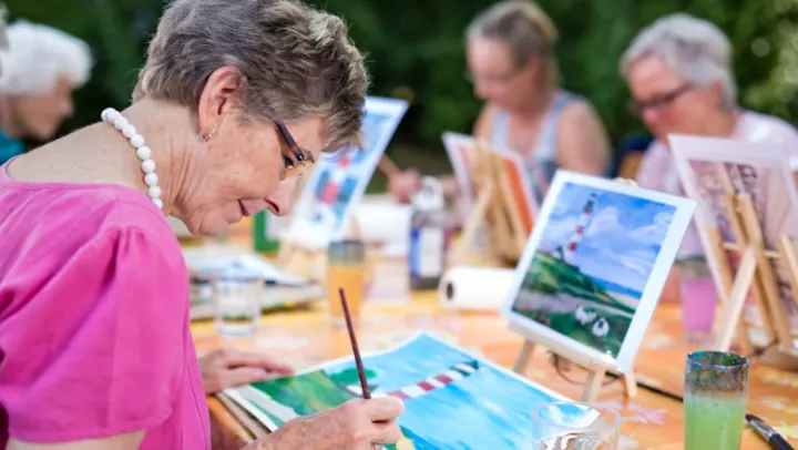 Four Activities For Seniors With Memory Disorders: Care Communities For Dementia In Nichols Hills 6 Jan2025 Iris Mc Blog 2 Nichols Hills Pic 1
