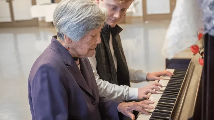 Music Therapy'S Healing Power In Memory Care 1 Jul 2025 Iris Mc