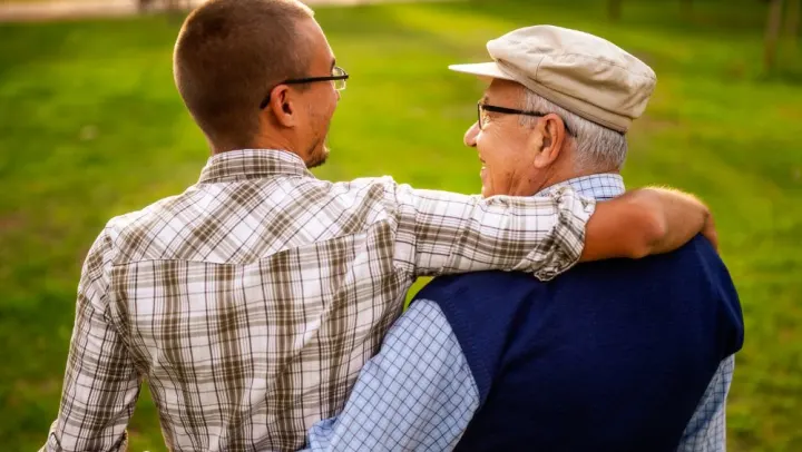 Alzheimer'S Care That Preserves Dad'S Independence 2 Jun2026 Iris Tulsa Blog 1 Pic 2 Cgcdf4