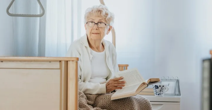 Memory Care Facilities: Why Past Memories Stay Clearer 1 May2026 Iris Edmond Blog 4 Pic 2 Qiajwq