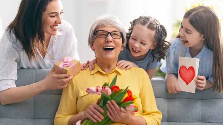 Senior Memory Care: Mother'S Day Guide For Families 3 May2026 Iris Rowlett Blog 3 Pic 1