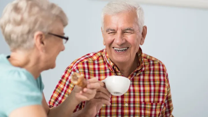 Memory Care Facility: Daily Life And What To Expect 3 Oct2025 Iris Mc Blog 1 Edmond Pic 1 Ubcaep